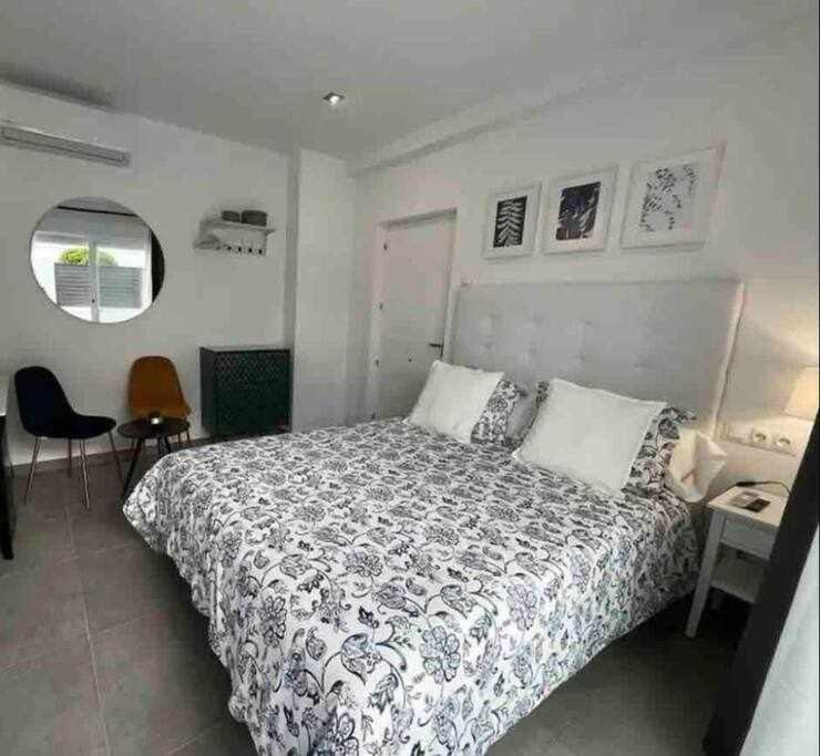 XVIII B Suite Apartamentos Morales & Arnal 론다 외부 사진